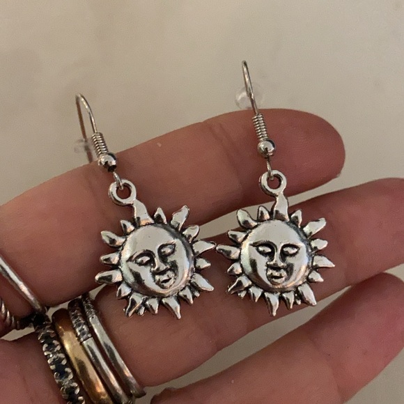 π΄ SALE ! red dot items are 2 for $25 . Bundle more than 3 and its $10 each π - Picture 10 of 14